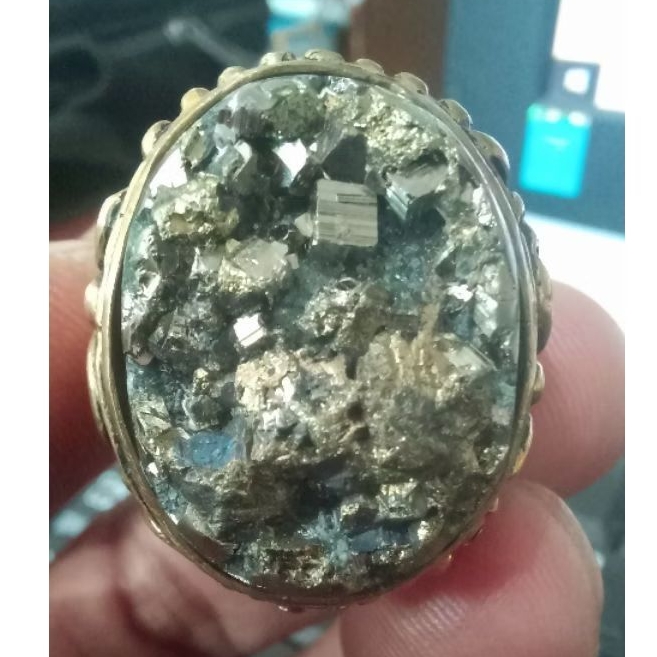 Batu Badar Emas (Phyrite) Papua