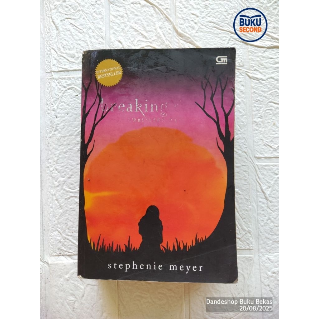 Breaking Dawn (The Twilight Saga) Novel by Stephenie Meyer ORIGINAL Bekas