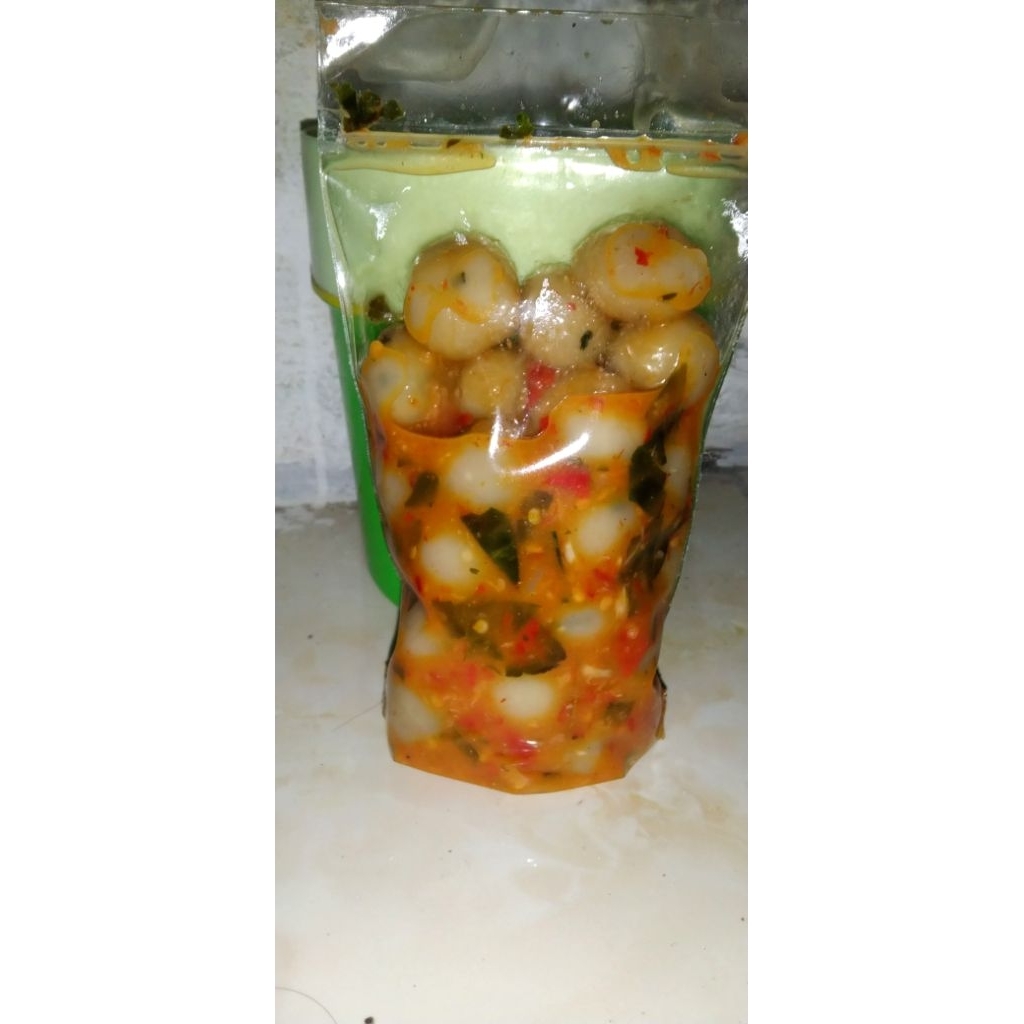 

Cilok ndobleh (bumbu pisah) di jamin mantap HALAL