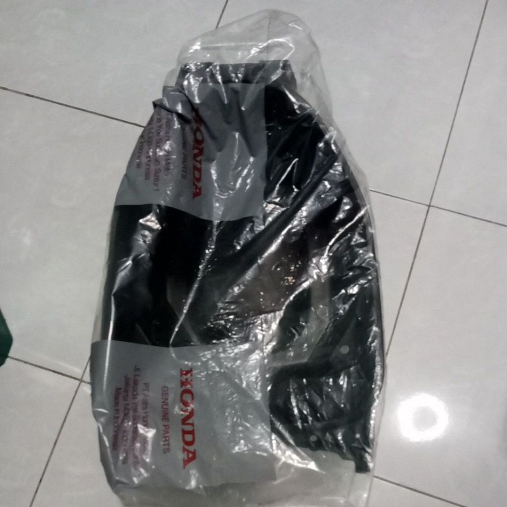 box bagasi vario 125/150 2015-2018 original