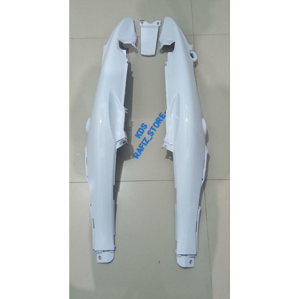 body samping Jupiter Z lama putih