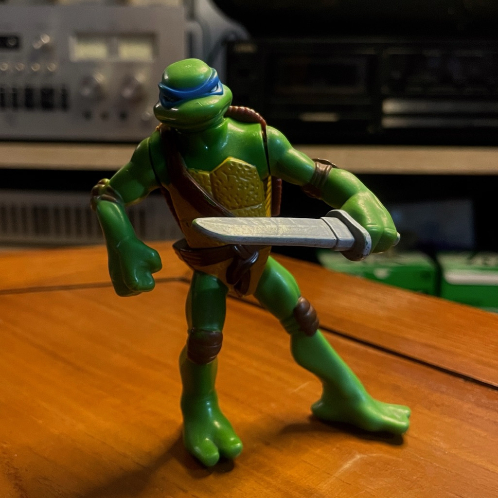 Action Figure Mainan Leonardo TMNT
