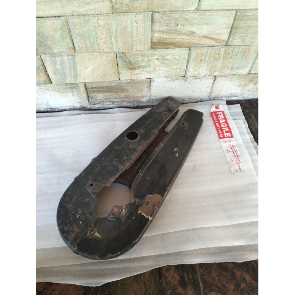 Katengkas tutup rantai gl100 gl125 cb100 k5 original