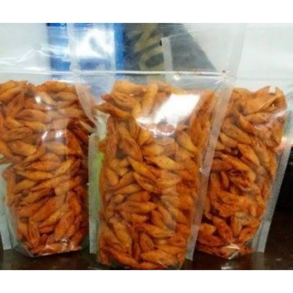 

keripik lumpia pedas