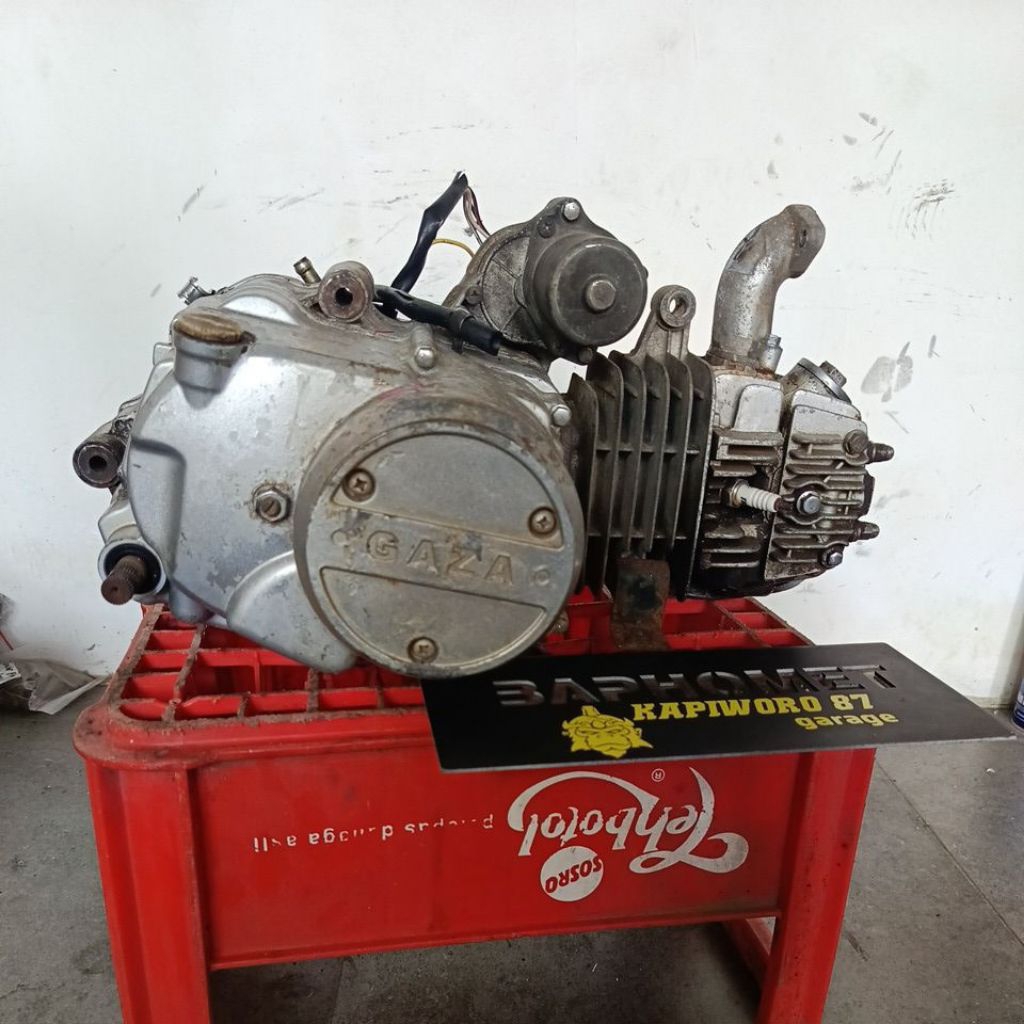 MESIN MOCIN GAZA CC 110 POMPA OLI KANAN