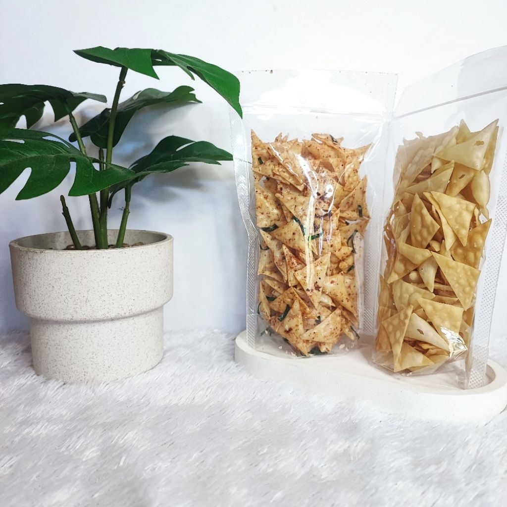 

Keripik Pangsit Renyah Gurih 100 g Cemilan Rumahan Cemilan Asli Kebumen