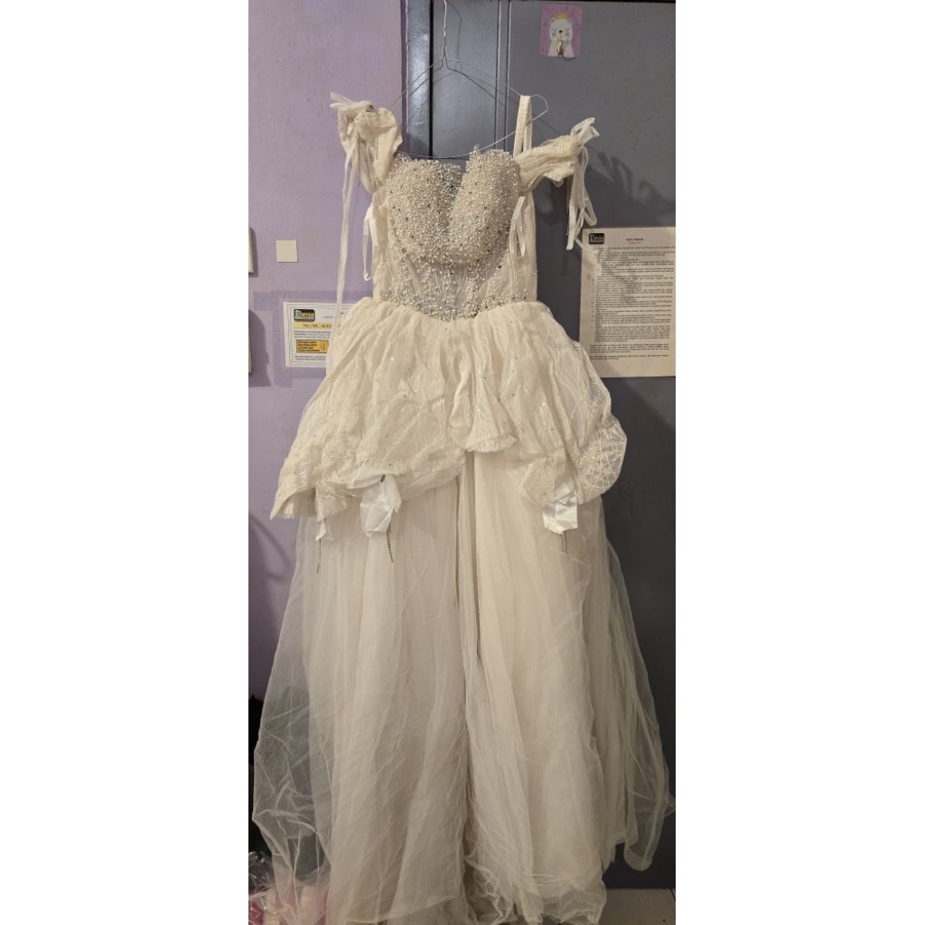 GAUN WEDDING PRELOVED