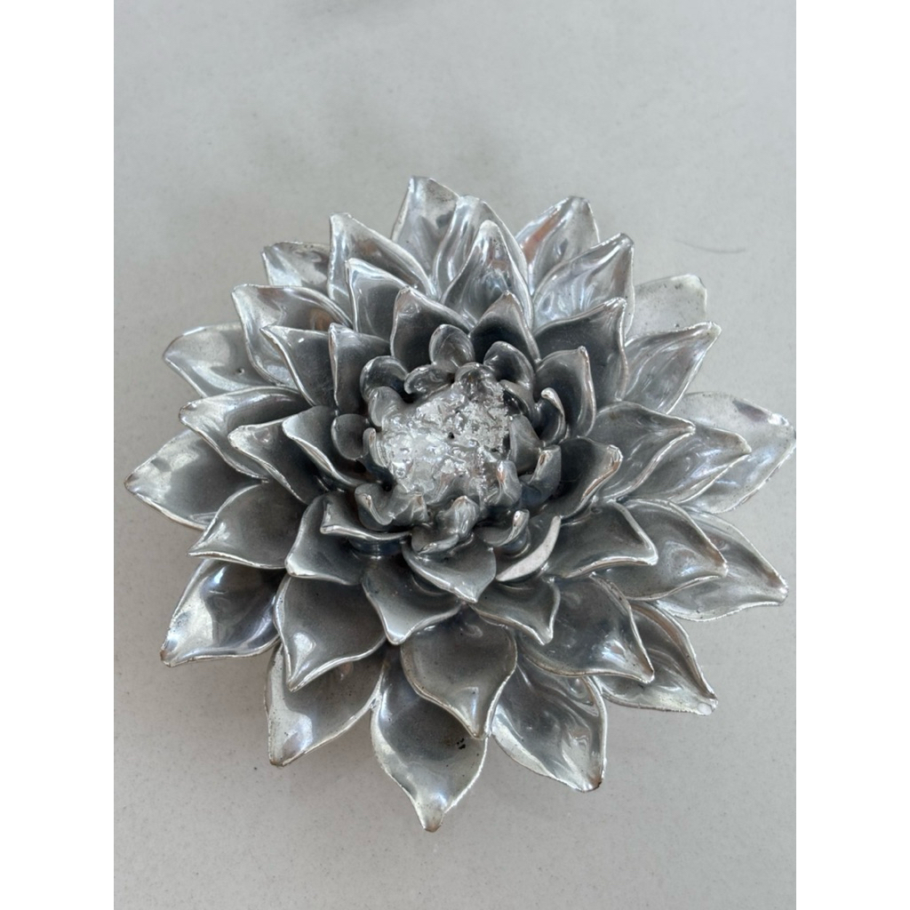 PRELOVED bunga lotus silver hiasan dekorasi rumah
