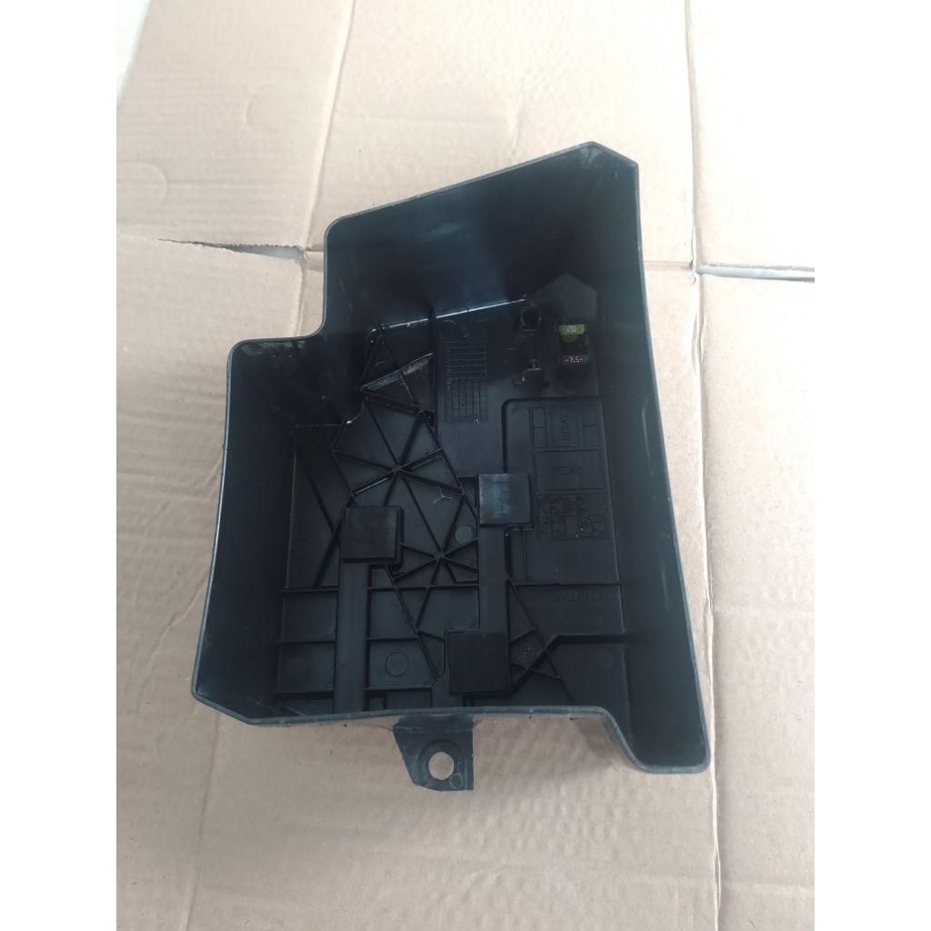 COVER TUTUP AKI WADAH AKI HONDA VARIO 160 K2s ORIGINAL BEKAS