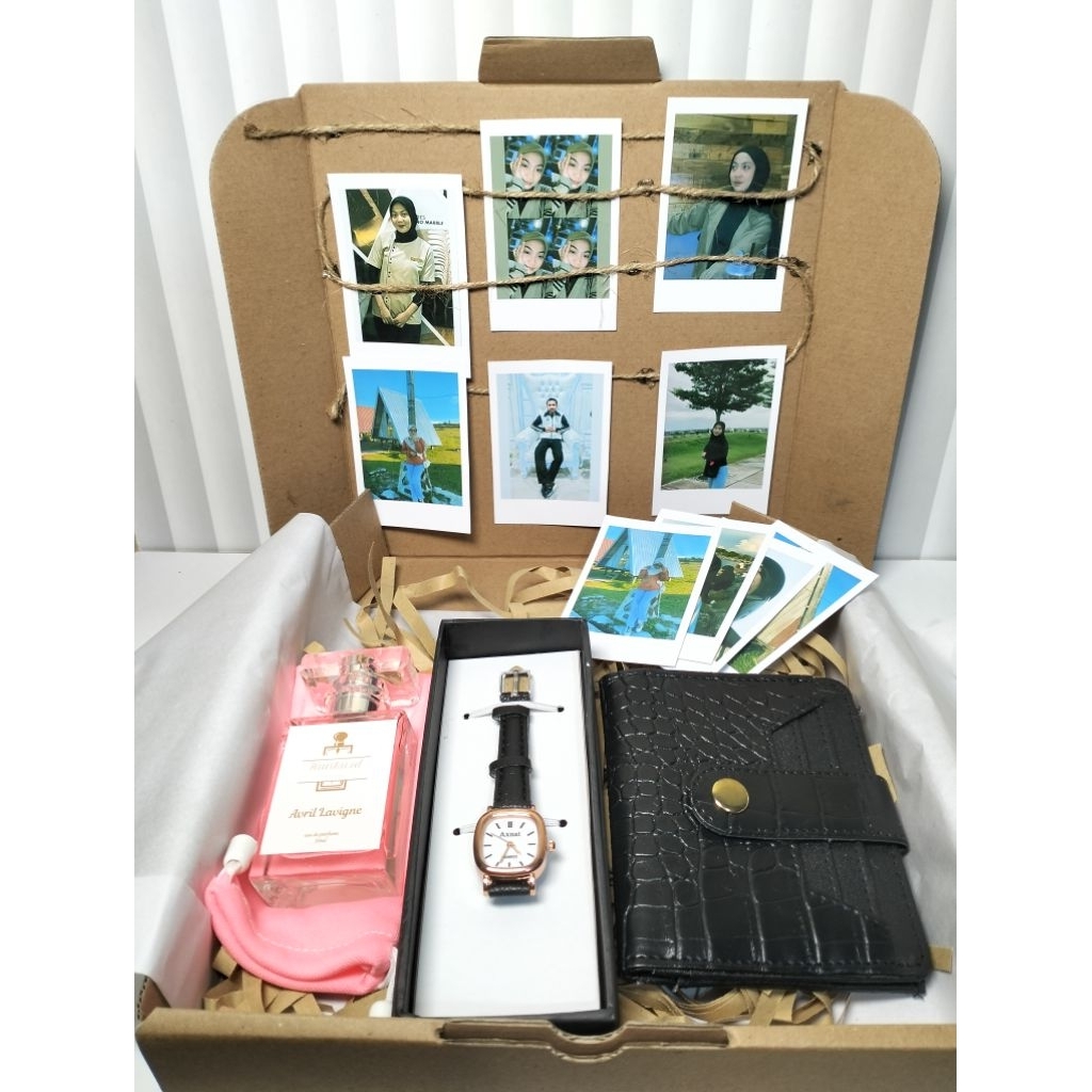 

Huriku.id Hampers Kado Ulang Tahun Cewek, Wanita Gift Box Bermanfaat, Hadiah, Birthday Annyversary