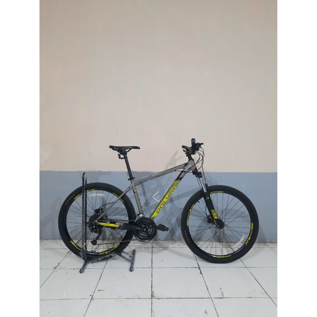 POLYGON PREMIER 5 TAHUN 2022