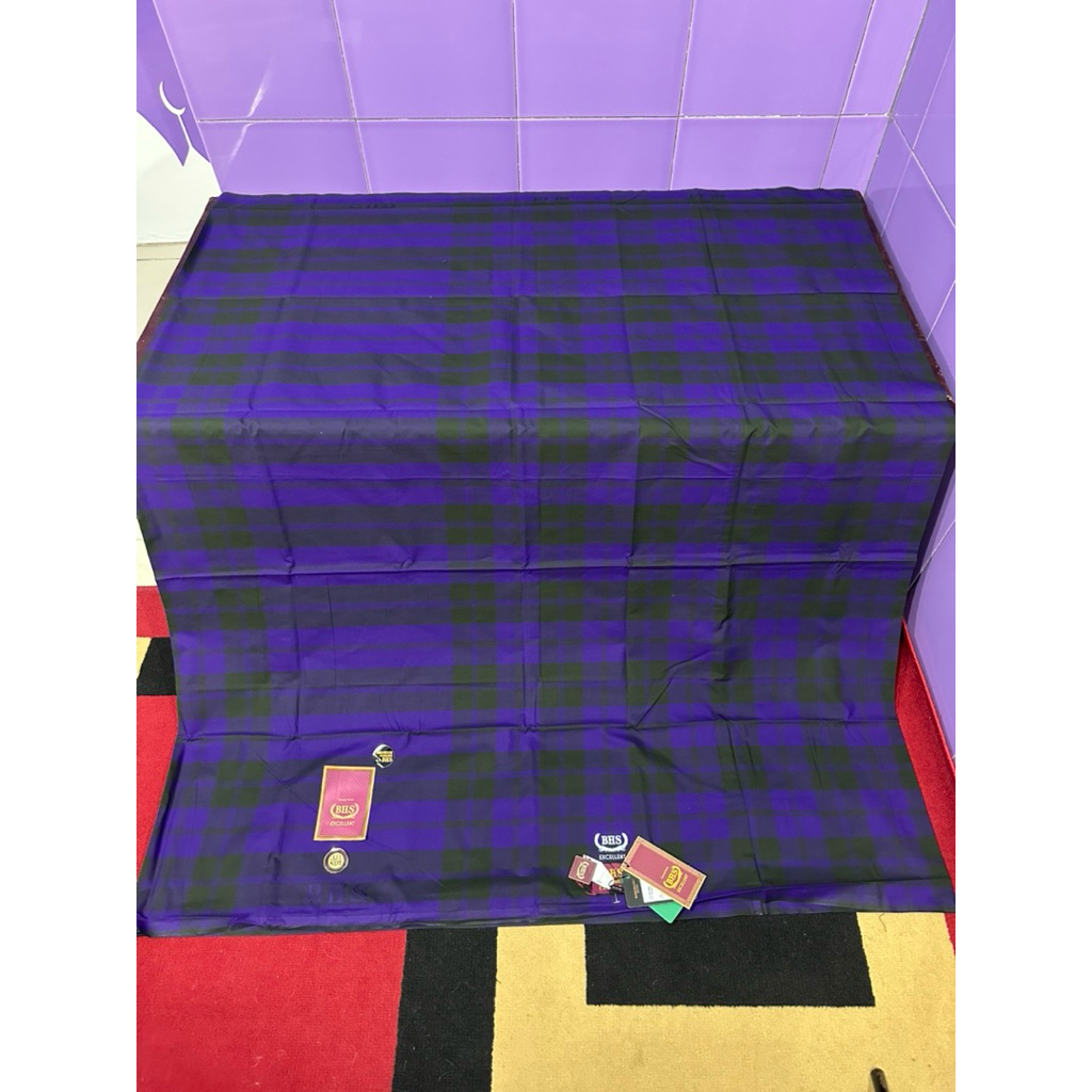 Sarung BHS exelent gold motif kdt.