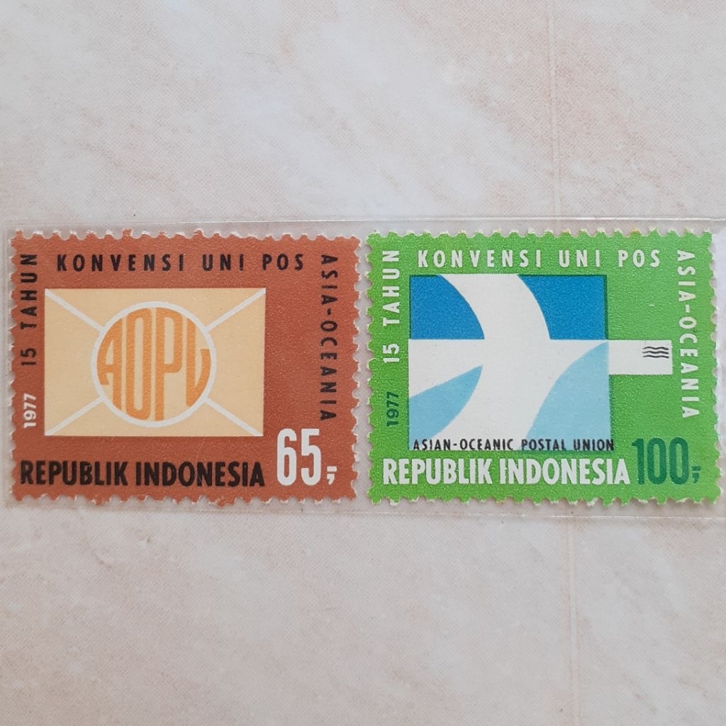 

Perangko Indonesia Asean Oceanic Postal Union (A.U.P.U) Tahun 1977 set lengkap 2pcs