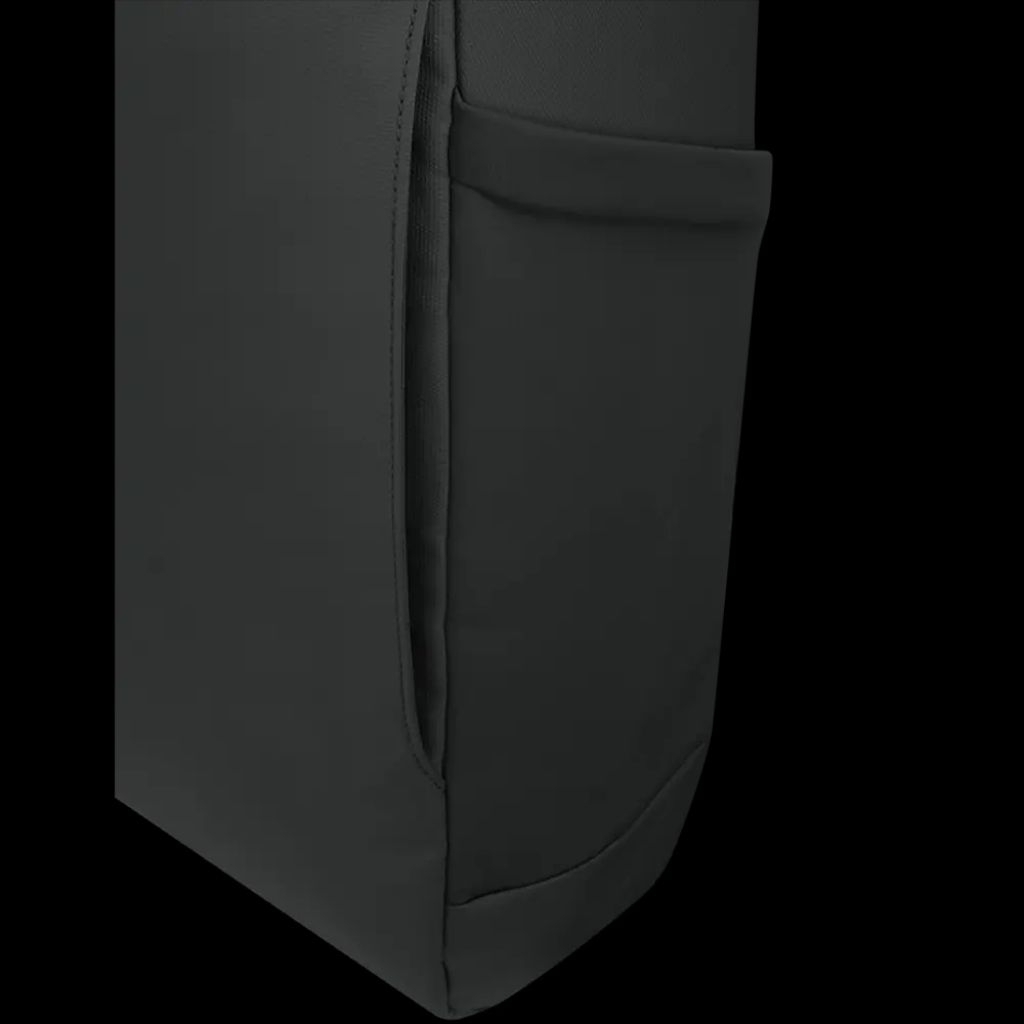 Lenovo modern gaming backpack ( Black ) 85 pcs