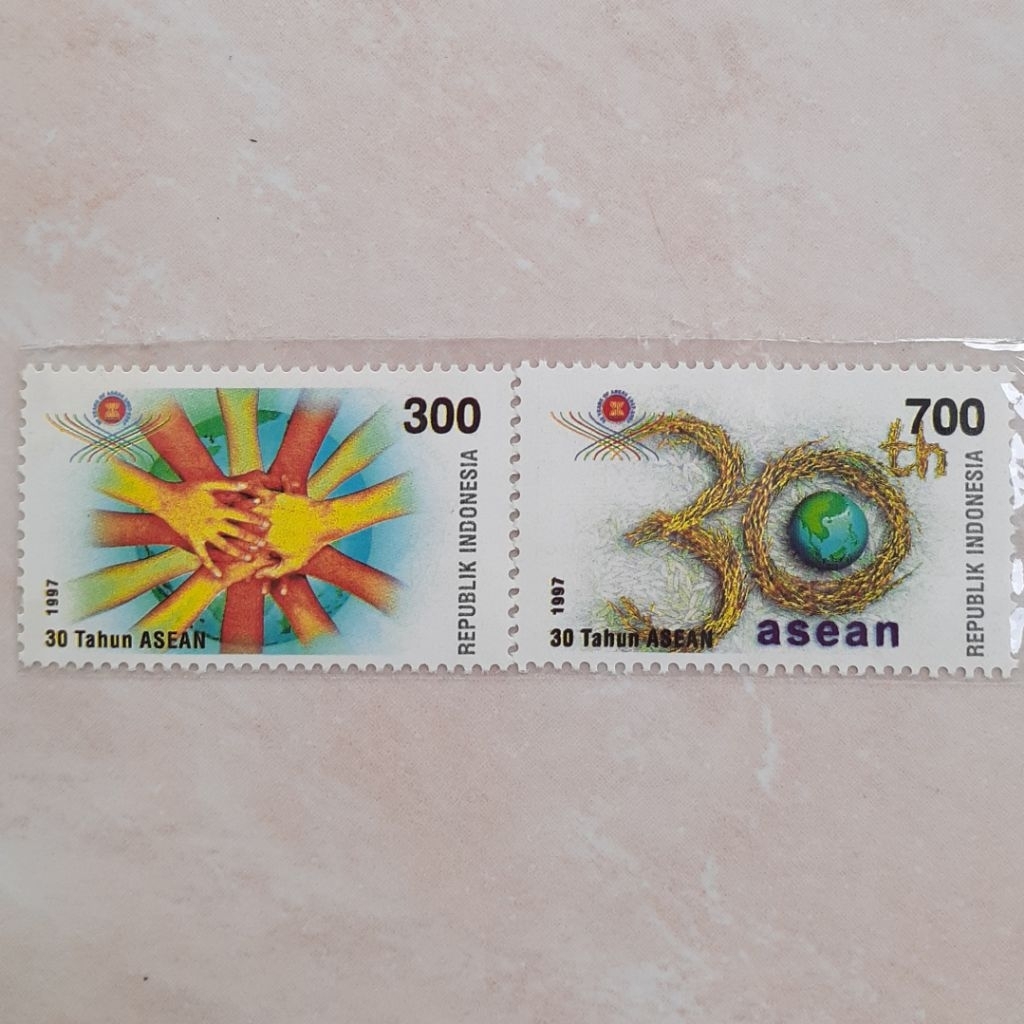 

(O) Perangko Indonesia 30 Tahun Asean Tahun 1997 set lengkap 2pcs