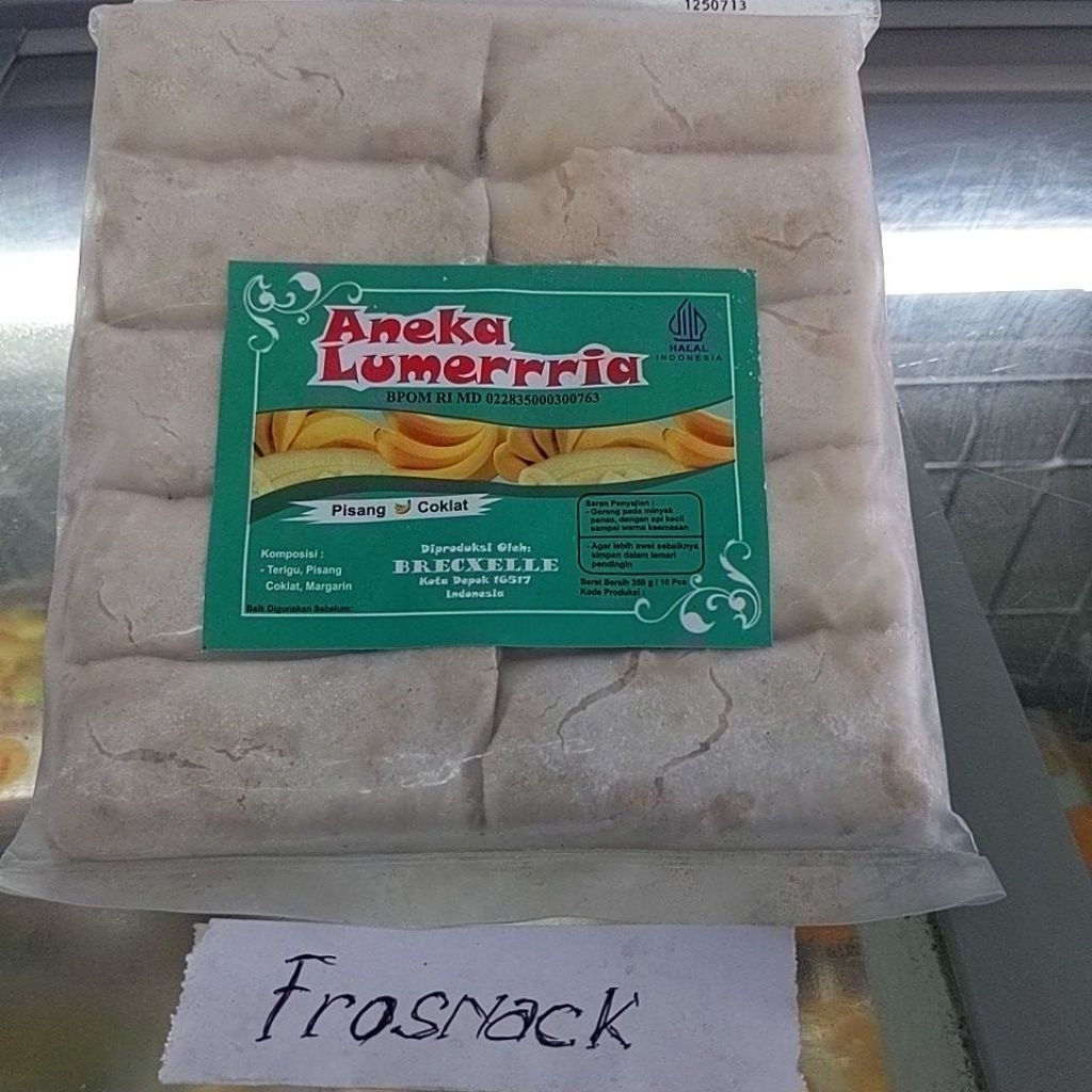 

Aneka Lumeria piscok 350g pisang coklat