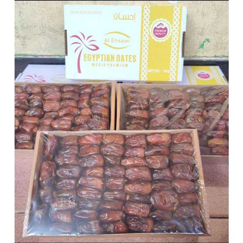 

Kurma Mesir Golden Valley 1 kg Kemasan Box Cantik- Kurma Harga Terjangkau Disukai Semua Kalangan