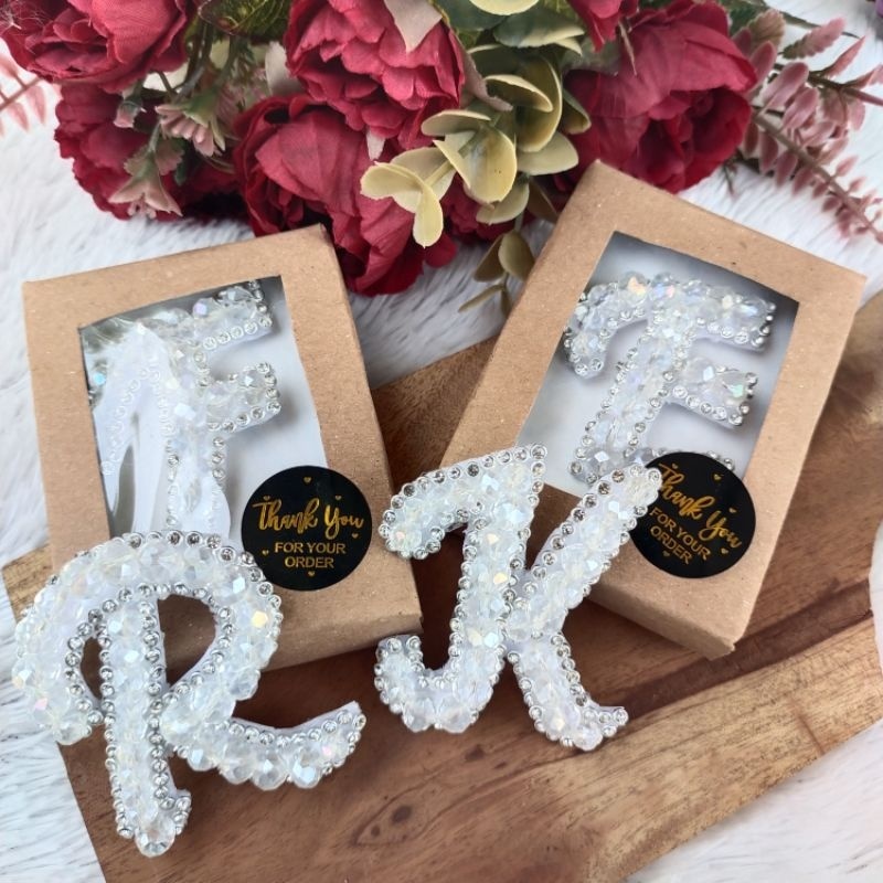 BROS HURUF KRISTAL PUTIH HANDMADE BROS CANTIK BROS LUCU BROS DADA