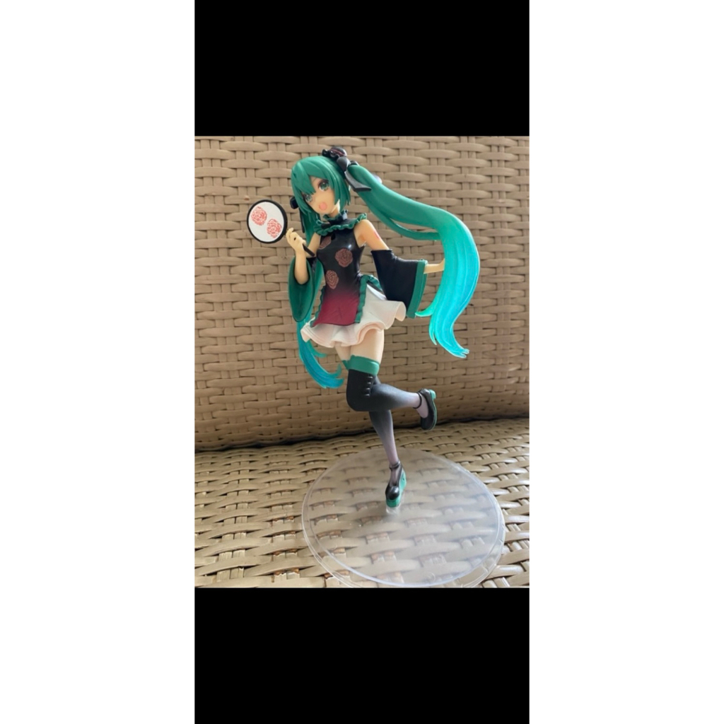 Figure Cheong Sam Hatsune Miku