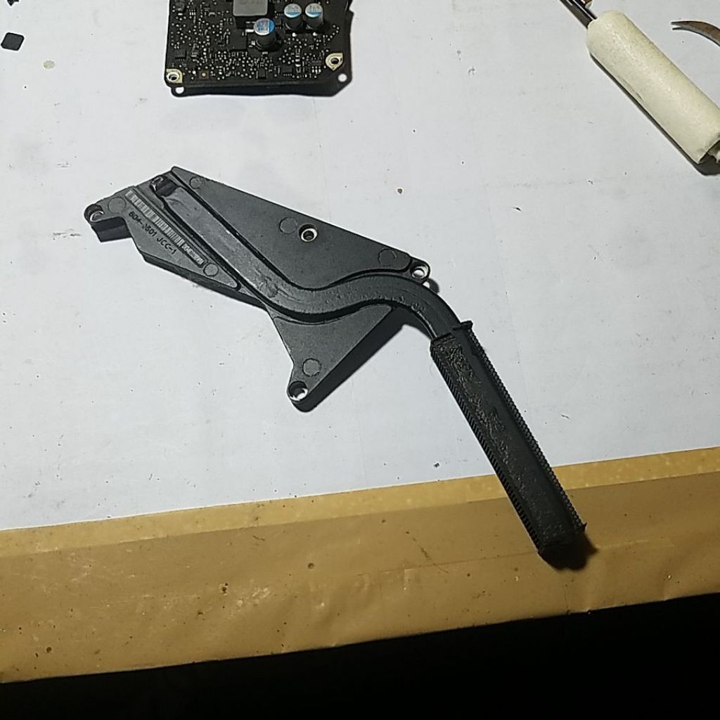 heatsink pendingin mesin MacBook Pro Mid 2009 13inch A1278