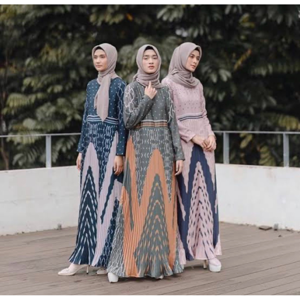 Vanilla Hijab Menyapa Senja Dress Preloved VVGC Sz S