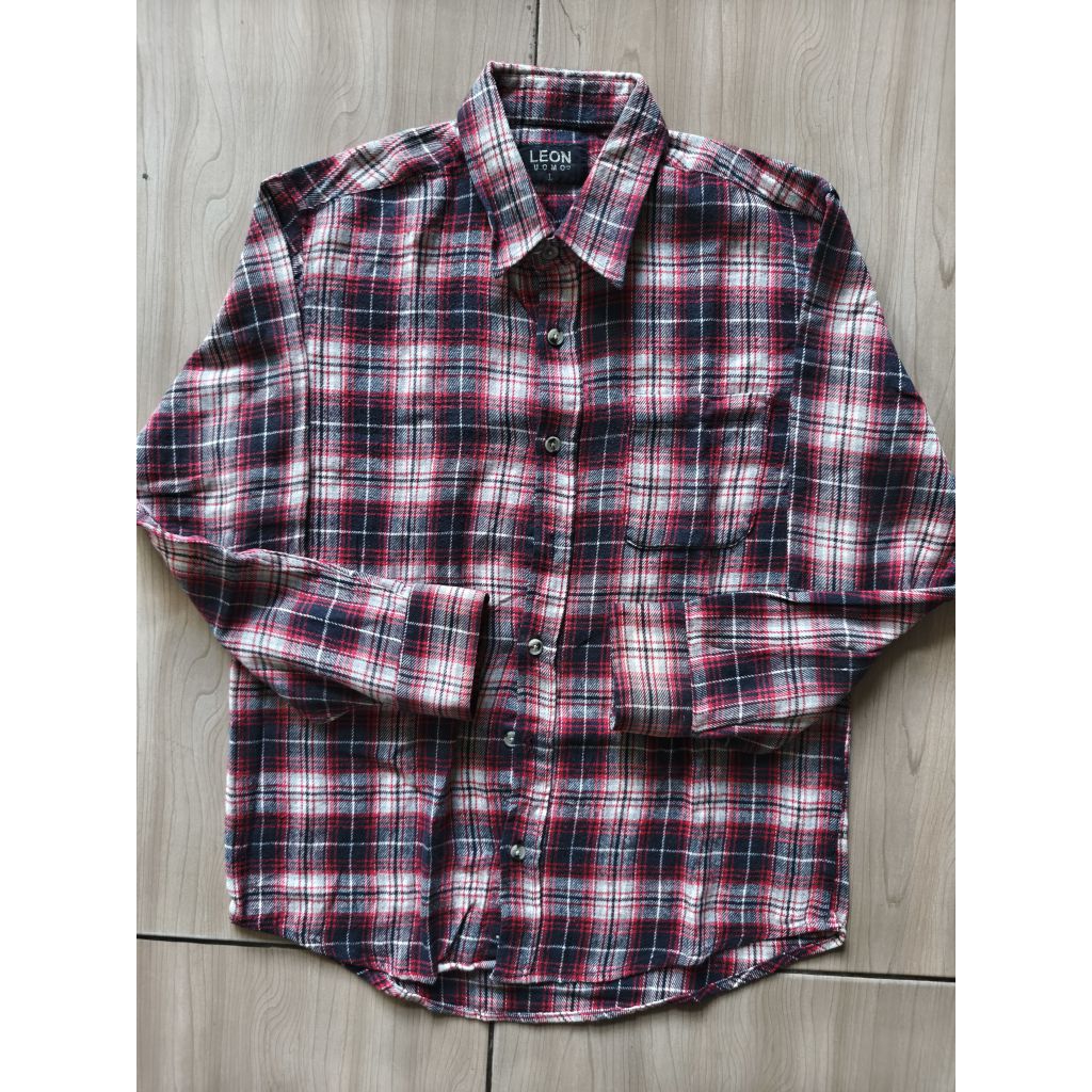 Kemeja Flanel Merek Leon Uomo Motif Kotak Kotak Warna Merah Hitam Putih Size M Lengan Panjang