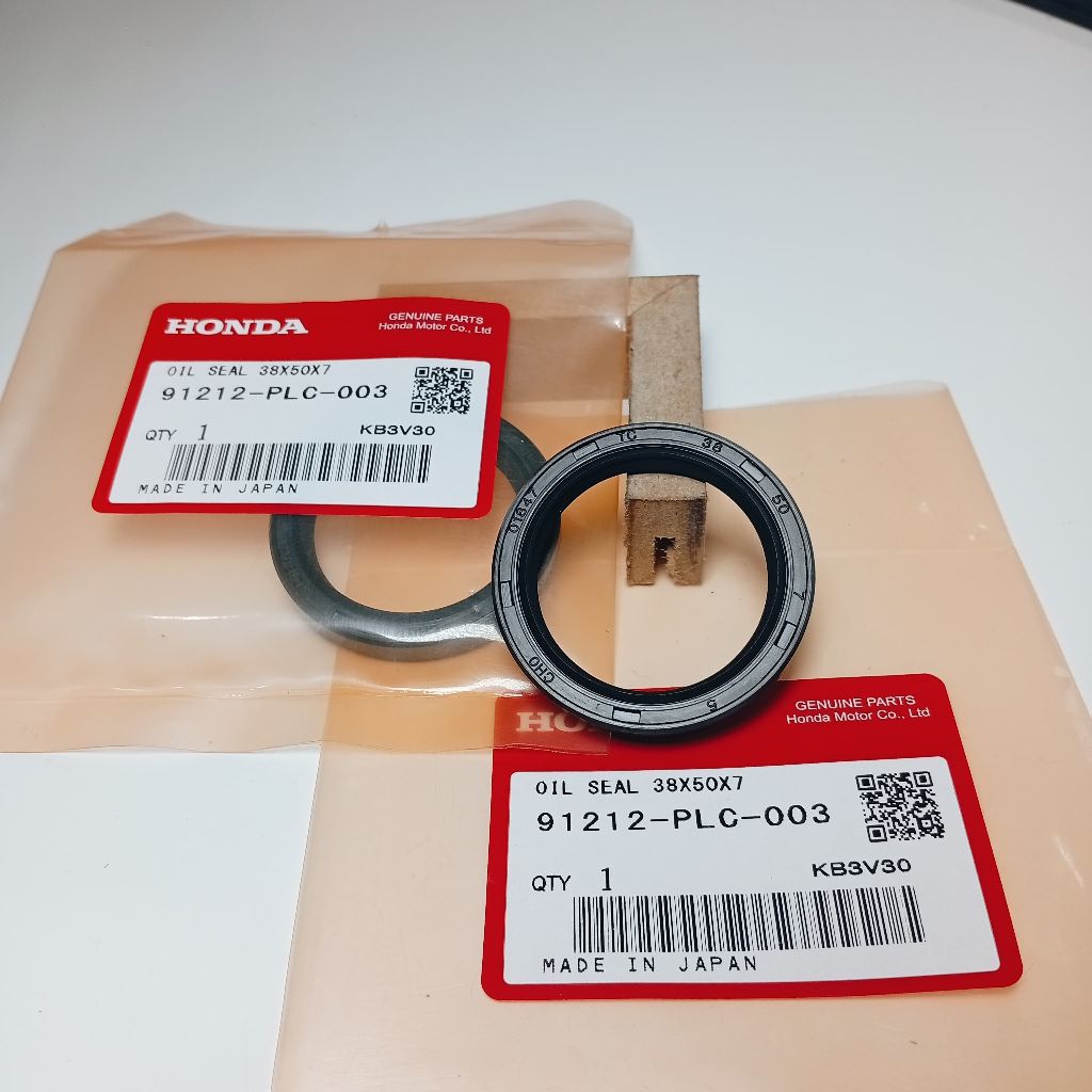 READY STOCK OLI SEAL 38X50X7 KREK KRUK AS DEPAN CITY Z PESONA Z CIVIC ES CENTURY VTI S STREAM 1700