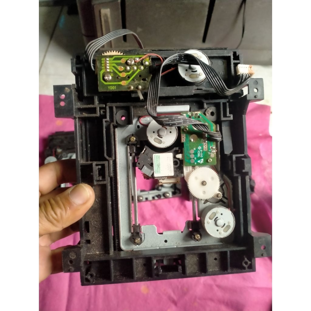 mekanik DVD player 1 set copotan