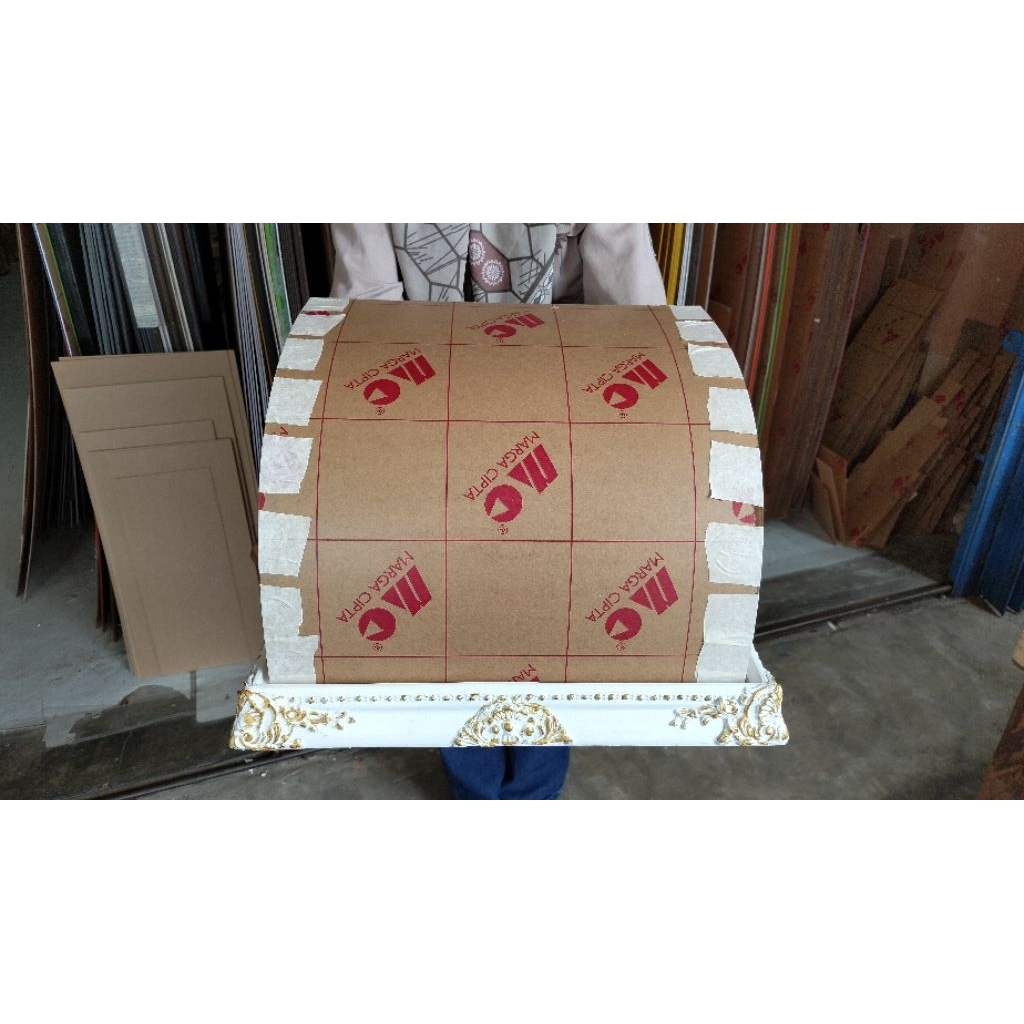 

belgi + tutup oval 9 box