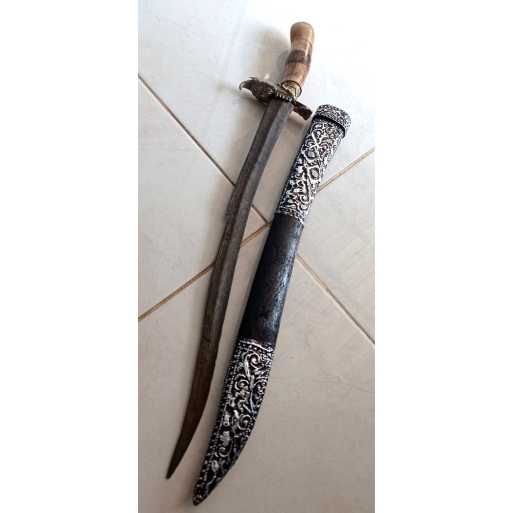 Keris cundrik Lombok kuno pamor kulit semangka unik langka panjang bilah 39cm