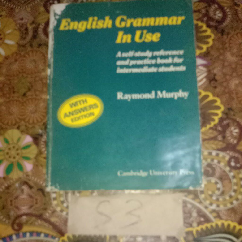 BUKU ENGLISH GRAMMAR IN USE