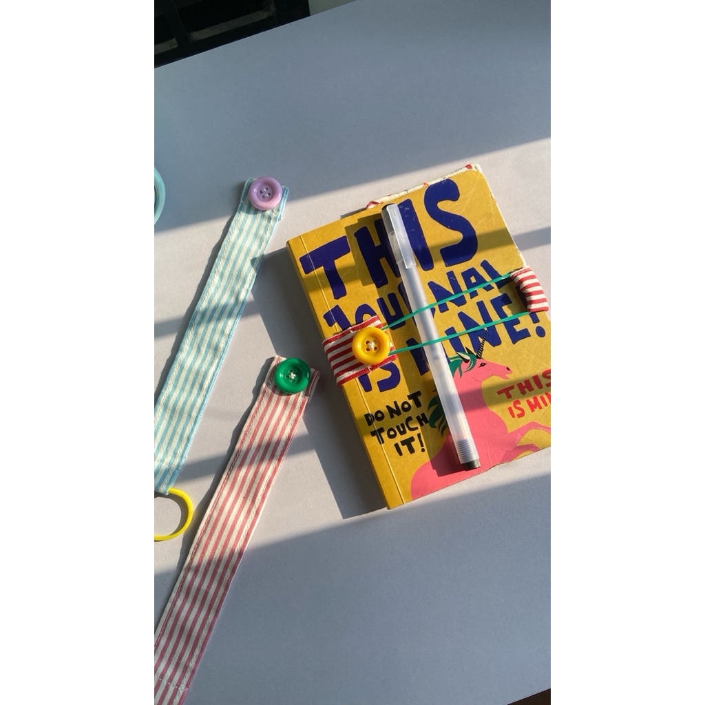 

RIBBON AND PIE. Book Band Strap | Pengikat Buku