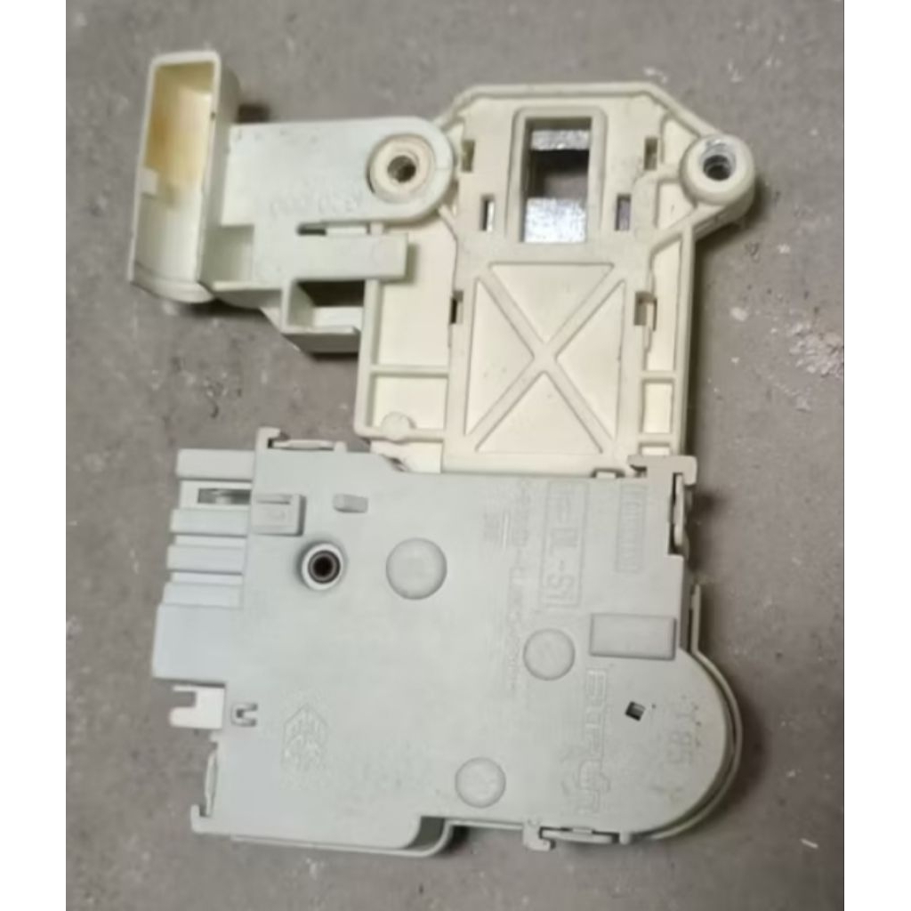 Door lock mesin cuci Electrolux front loading EW 2408 F