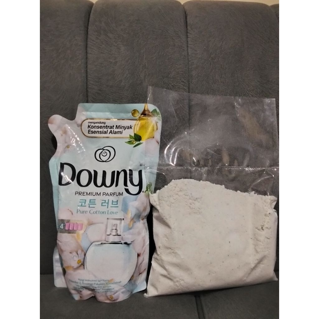 Paket Bersih Downy 550ml bonus Detergen 800gr