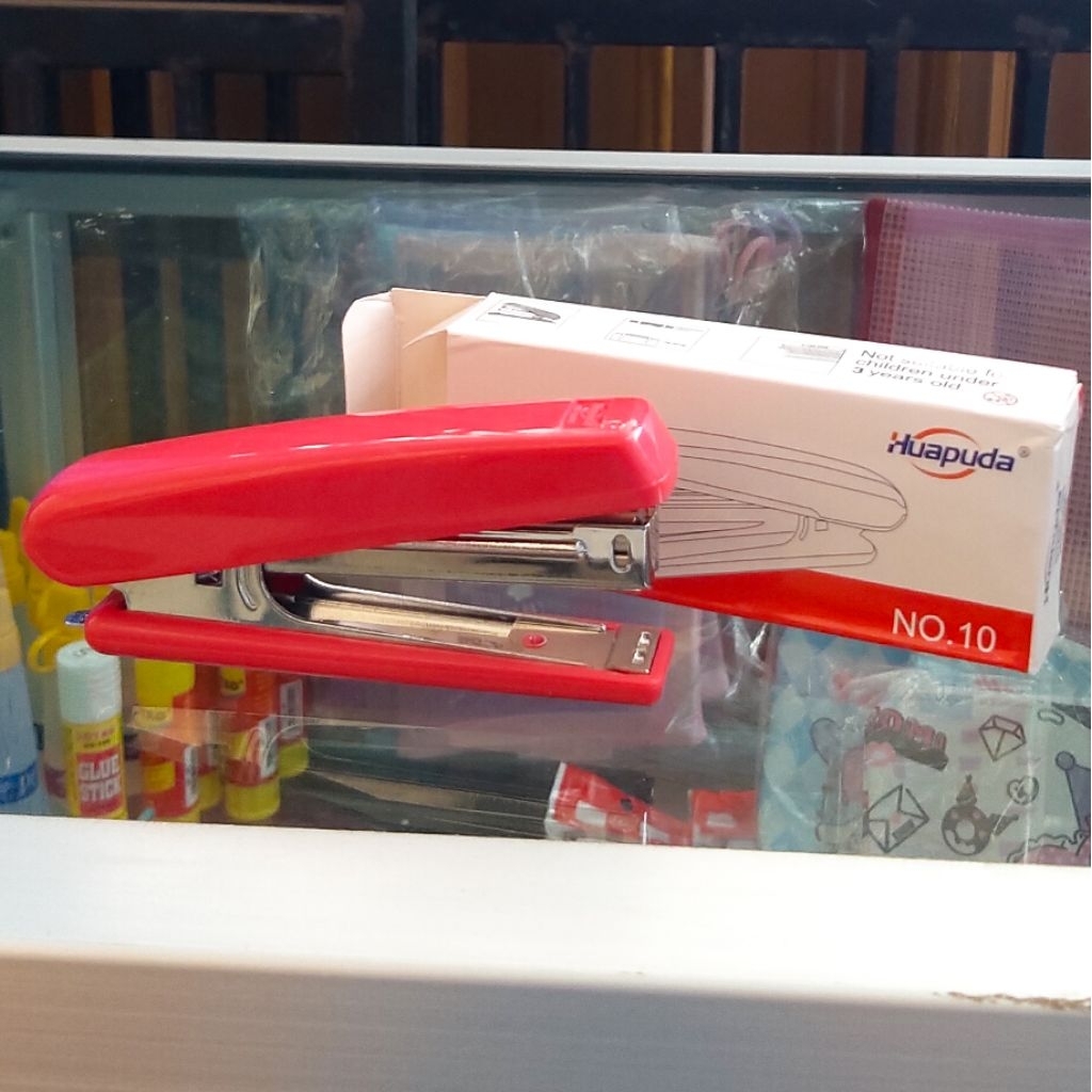 

Staples no.10 HUAPUDA (1 BIJI)