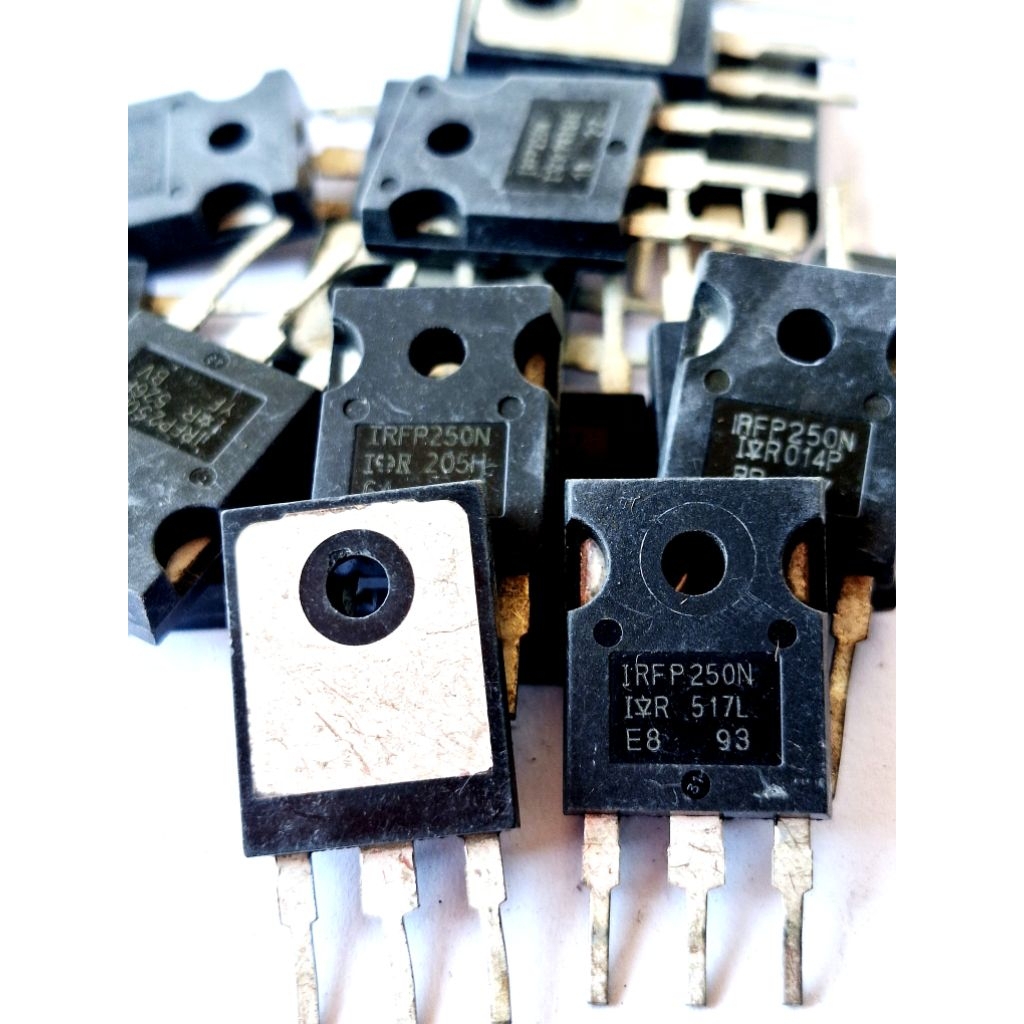 Transistor  Mosfet IRFP240 IRFP250 Asli Bekas