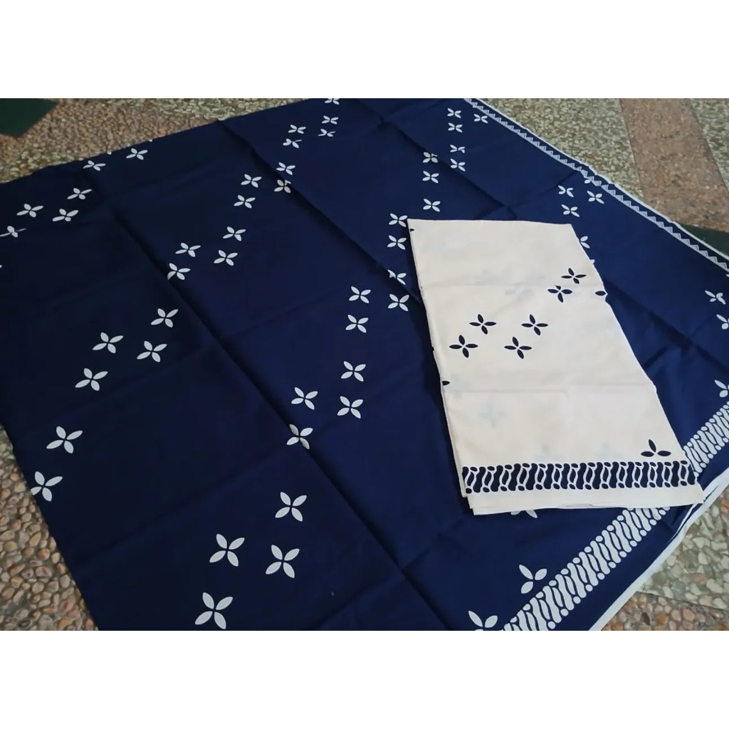 kain batik kawung. batik navy .batik kawung klasik. batik etnik