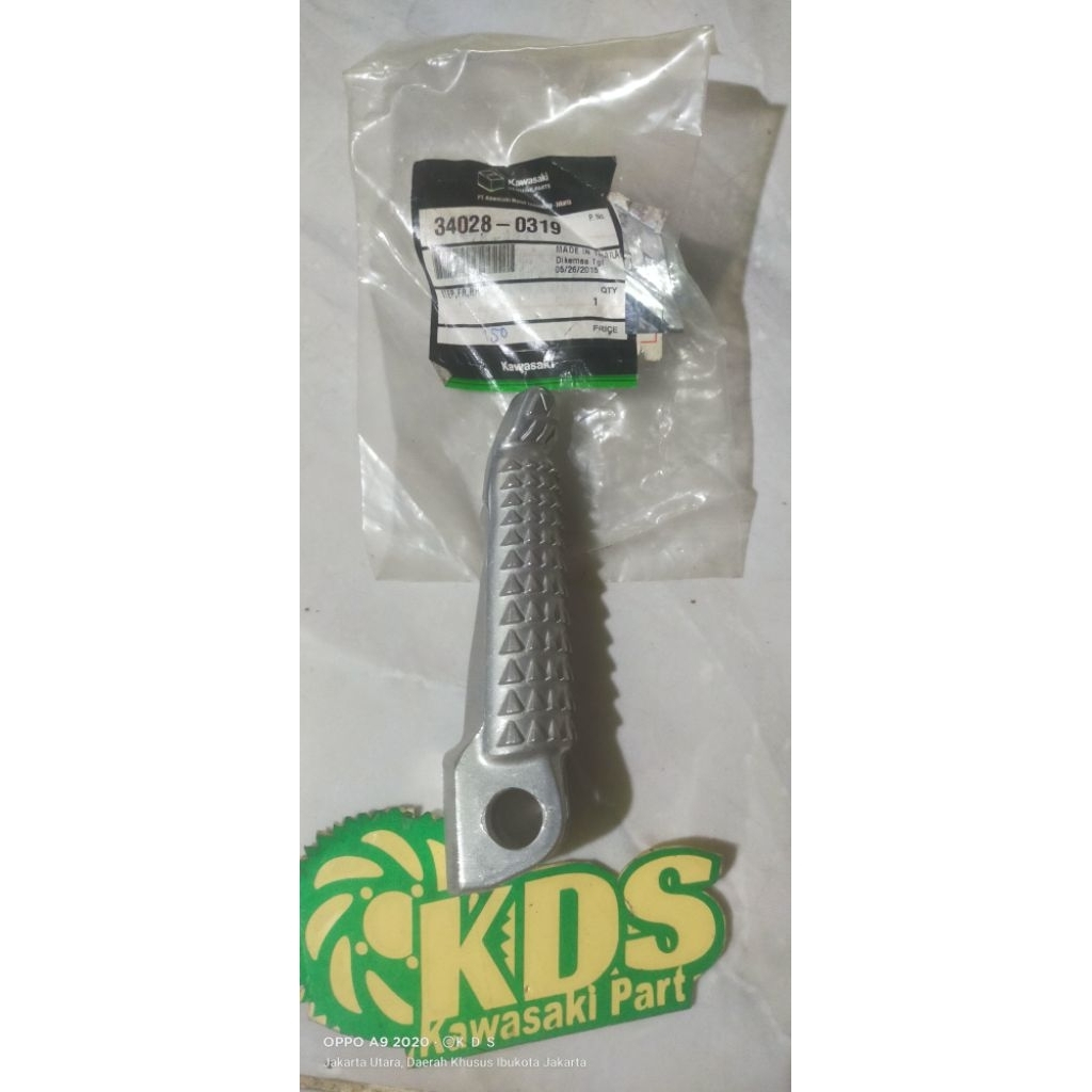 POSTEP DEPAN KANAN MOTOR KAWASAKI  NINJA 250 FI - 34028-0319