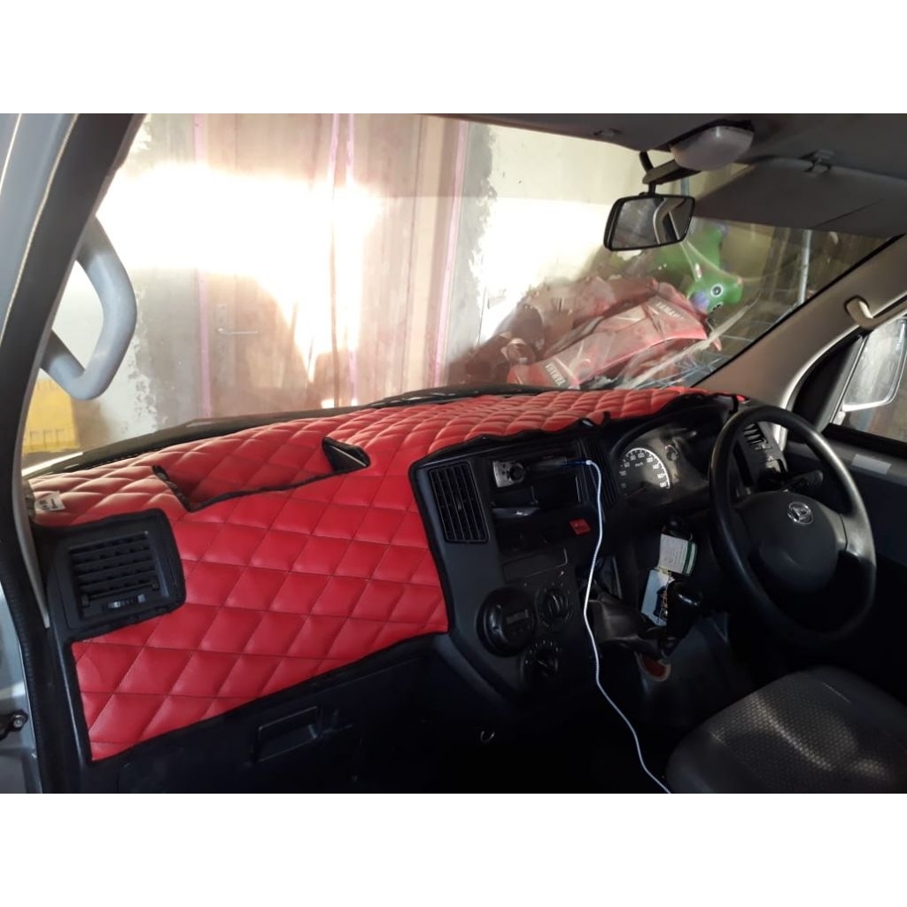 Alas Pelindung Dashboard Mobil Luxio