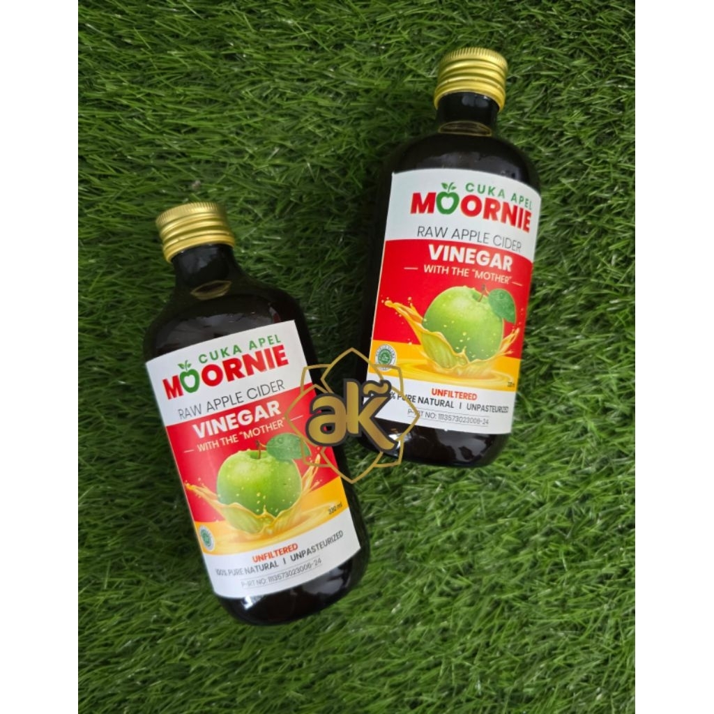

PROMO!!! CUKA APEL MOORNIE RAW APPLE CIDER VINEGAR WITH THE MOTHER 330 Ml halal bpom
