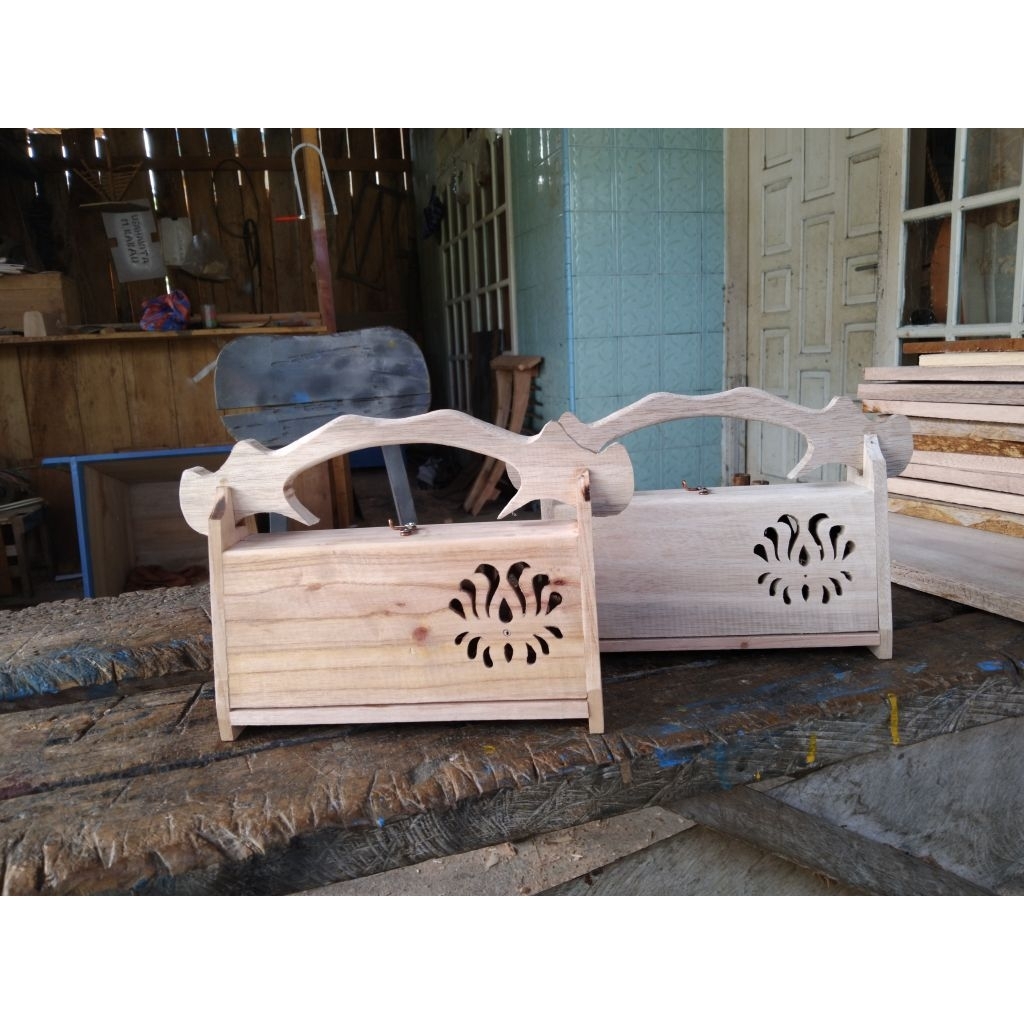 box/kotak pikat burung kutilang