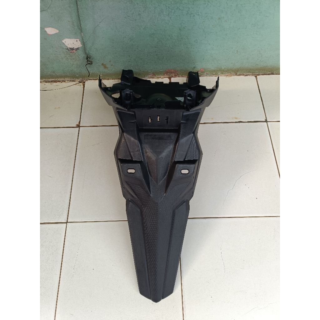 cover spakbor belakang motor beat echo / beat street 2018-2019