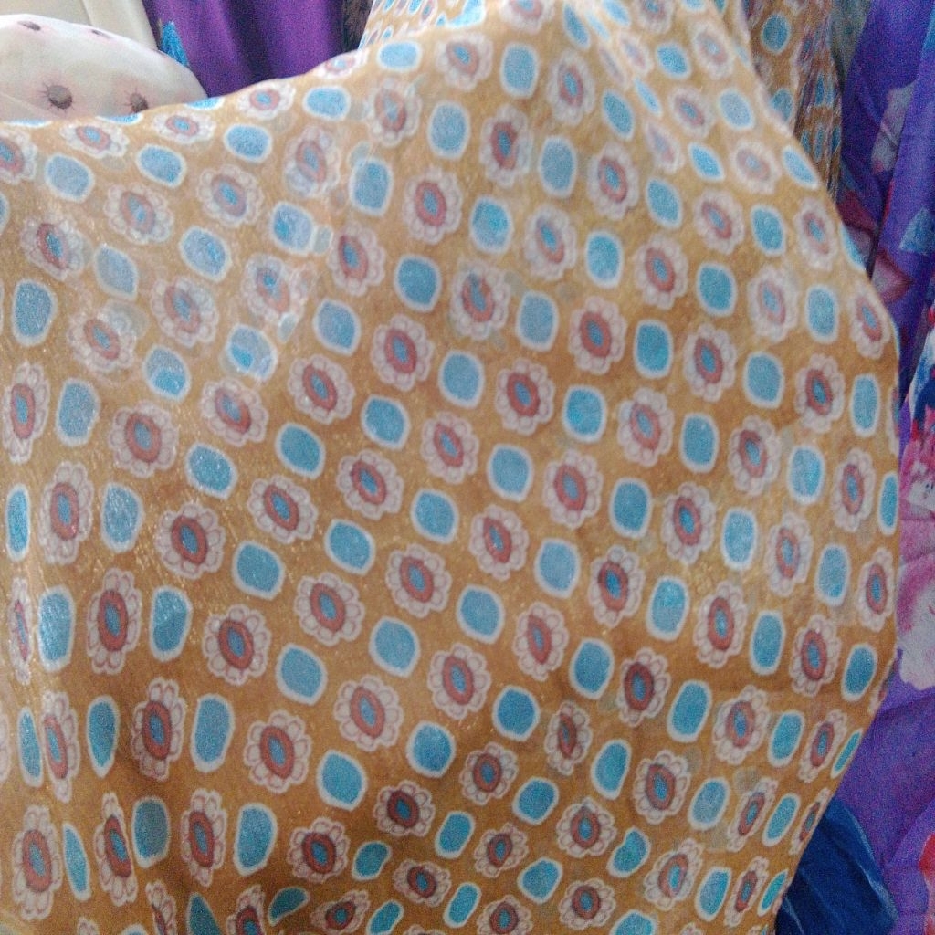 Kain Sifon Sutra Motif Polkadot – Bahan Halus, Elegan & Mewah Kyt