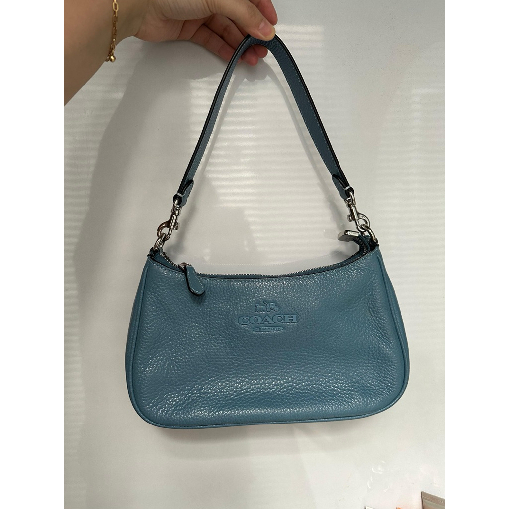 PRELOVED Coach Teri Shoulder Bag VVGC