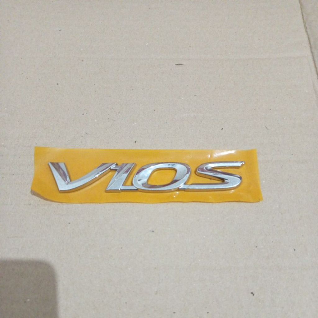 emblem bagasi belakang tulisan vios original toyota