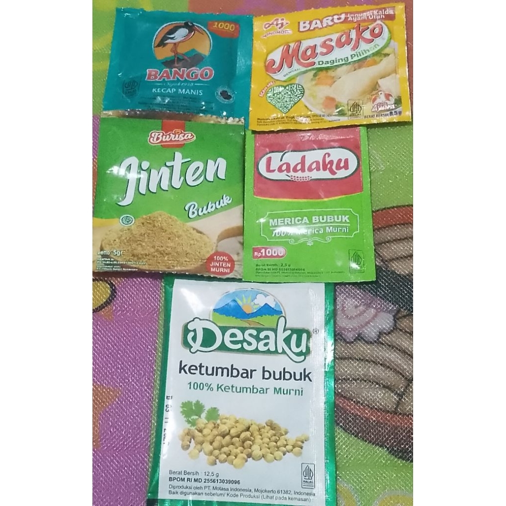 

Kecap Bango+Masako+Ketumbar Bubuk+Jinten Bubuk 5 gram+Ladaku Paket 4Ad (TRB191)