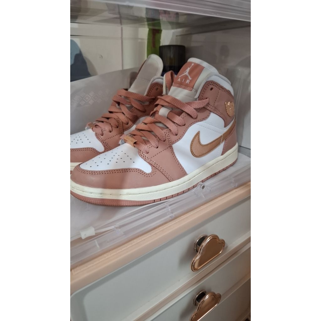 PRELOVED NIKE AIR JORDAN AUTHENTIC 100% WITH BOX