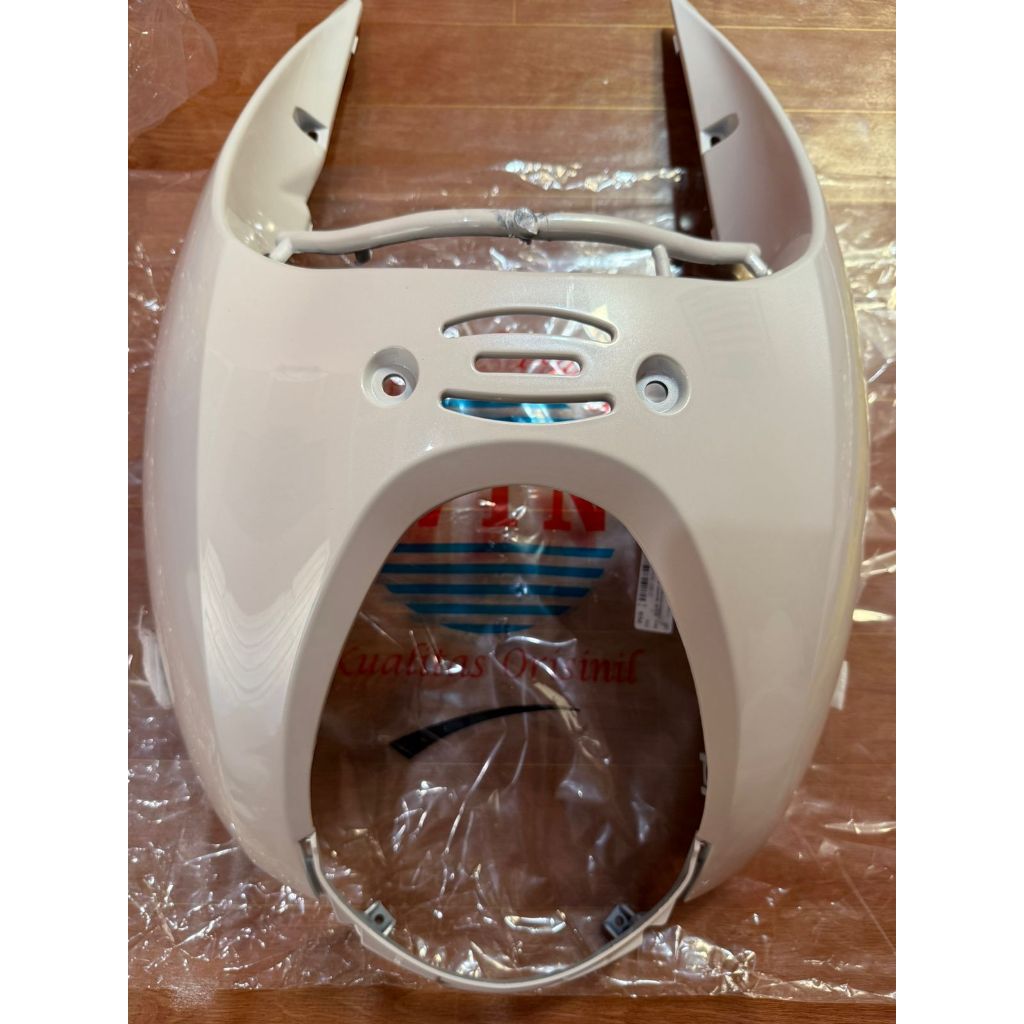 KAP DEPAN / PANEL DEPAN SCOOPY KARBU 2010 -2012 PUTIH