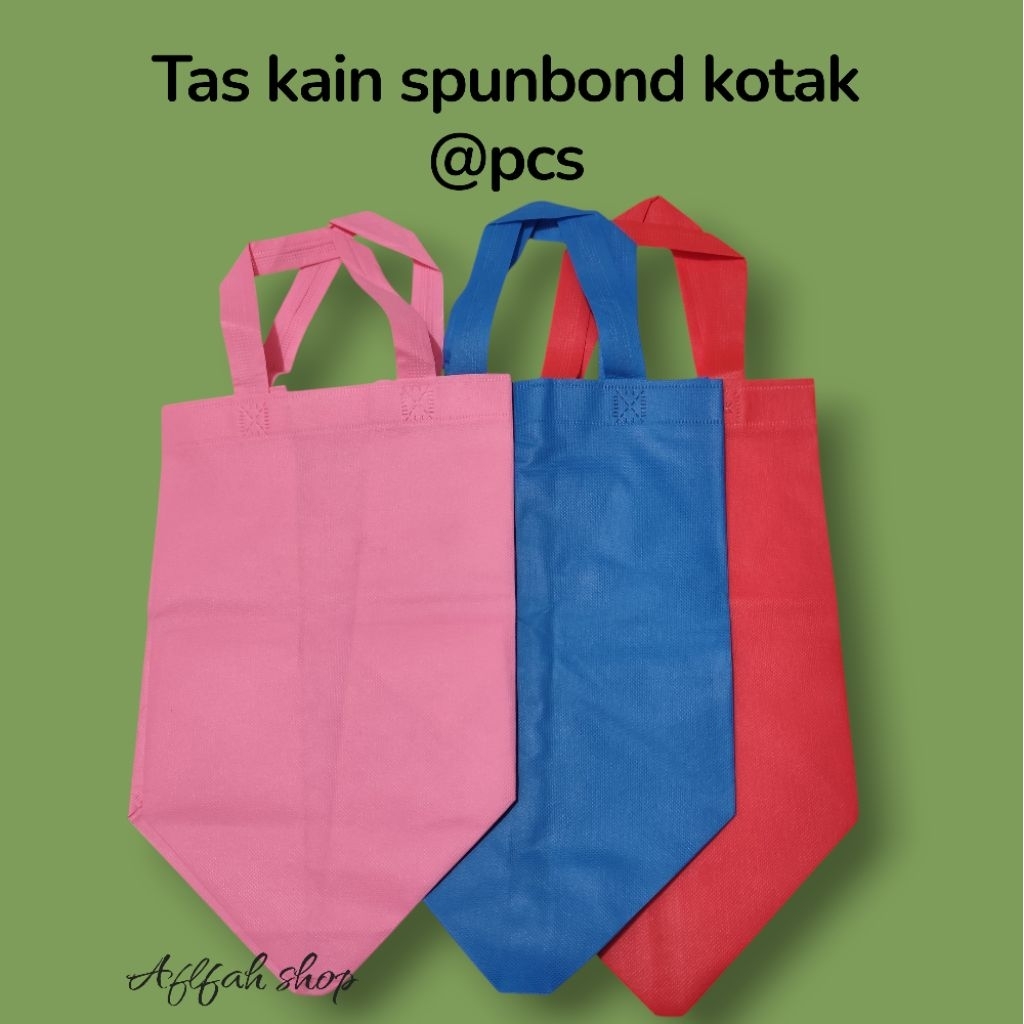 

TAS KAIN SPUNBOND KOTAK WARNA WARNI UKURAN 21X20X27 BY KIKY