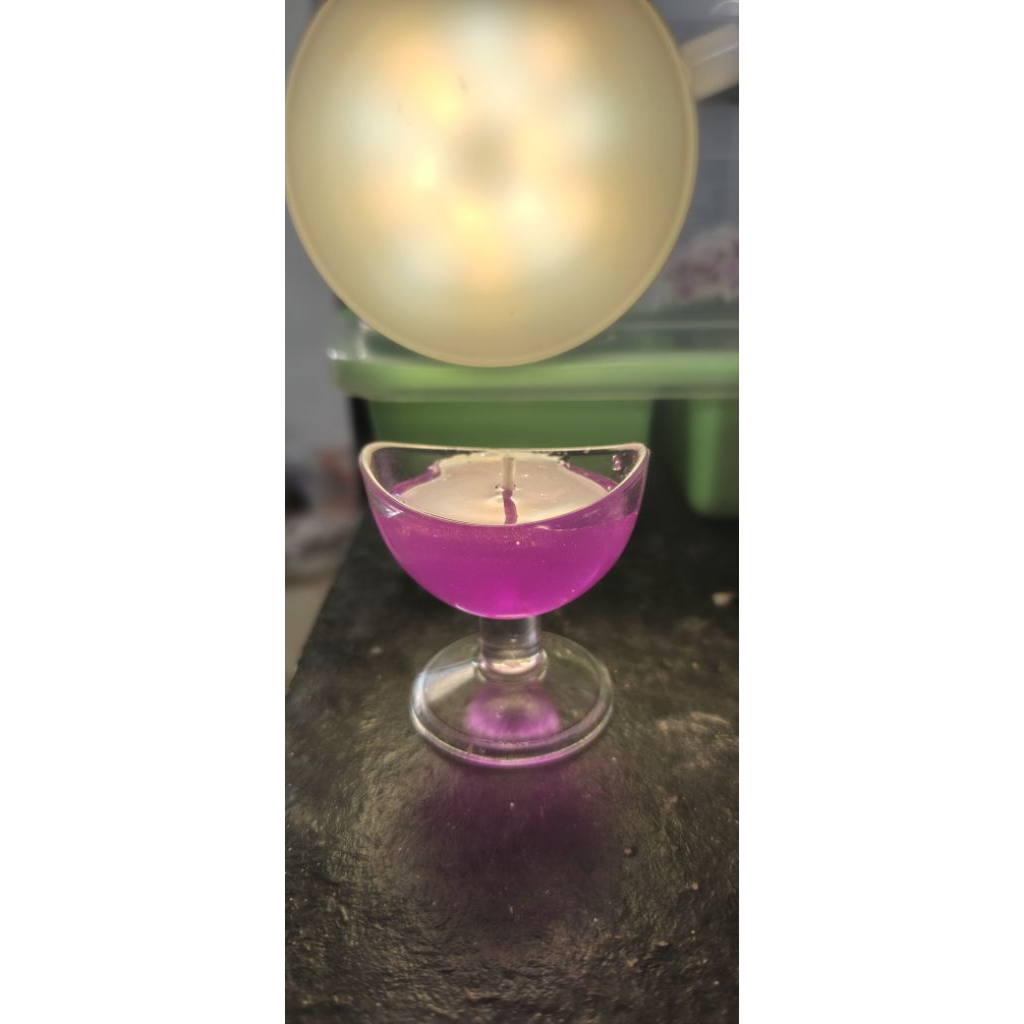 lilin gelas  aromaterapi ungu